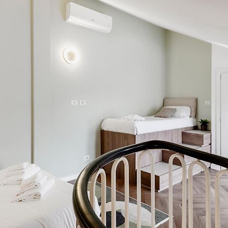Stayeasy Argelati40 - Penthouse With 2 Bedrooms, 2 Bathrooms And Terrace - Navigli Milánó Kültér fotó