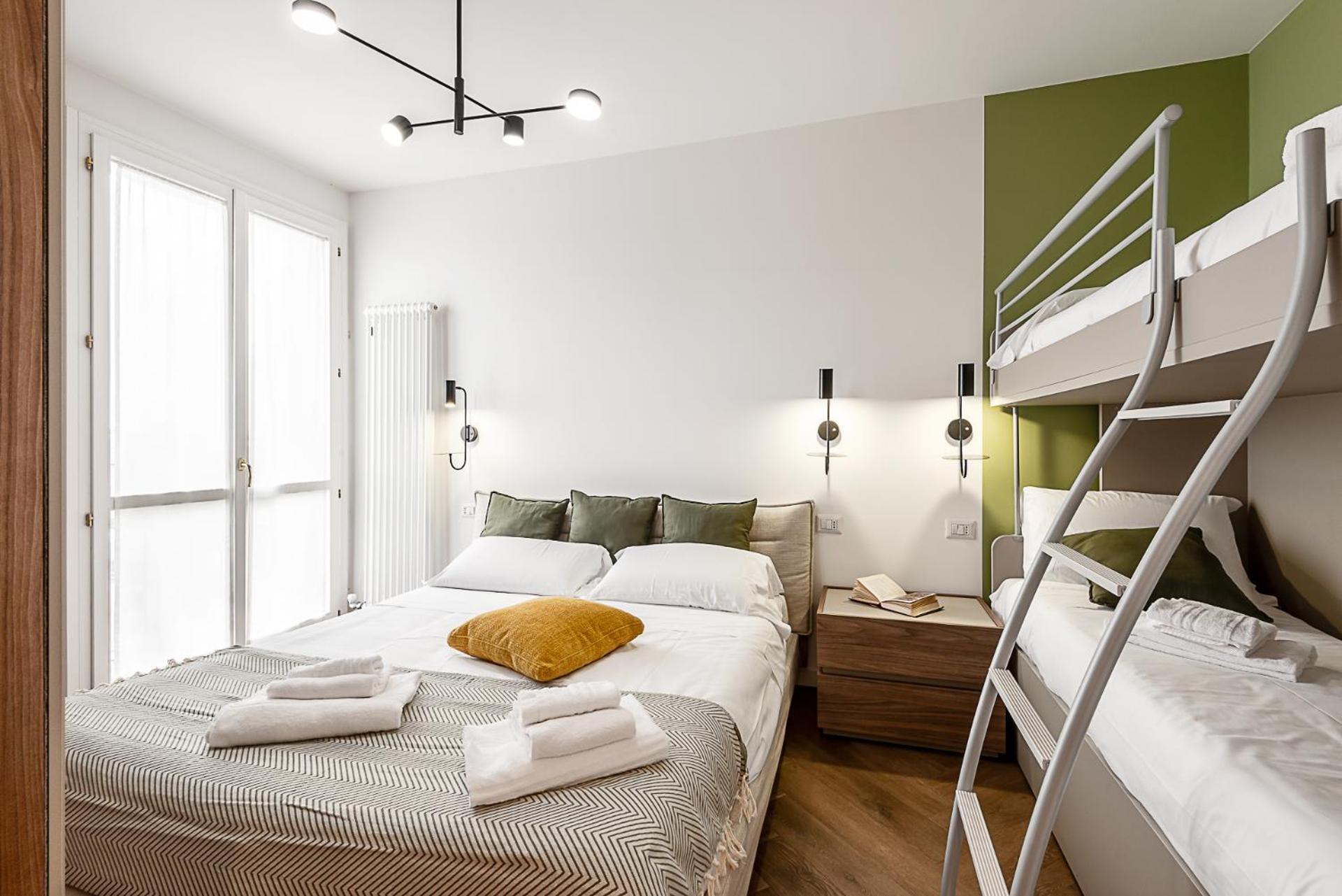 Stayeasy Argelati40 - Penthouse With 2 Bedrooms, 2 Bathrooms And Terrace - Navigli Milánó Kültér fotó